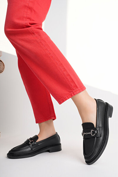 meyra'nın ayakkabıları Жіночі чорні шкіряні балетки з зручною підошвою та застібкою