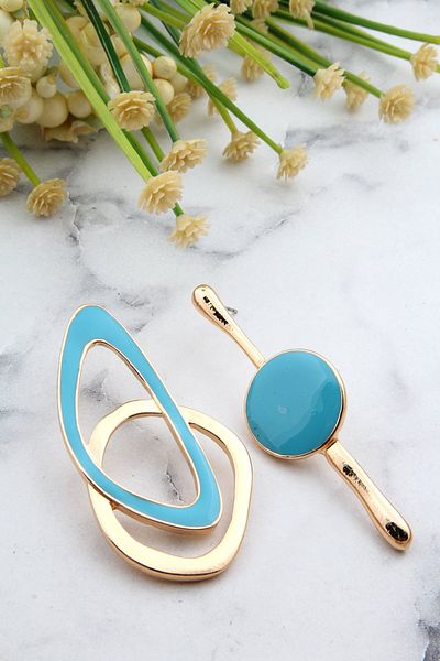 Pelin Aksesuar Blue Asymmetric Design Earrings