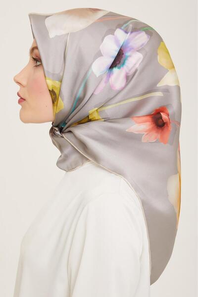 Armine Μεταξωτό μαντήλι με γκρι λουλούδια Tivil 9105 - 82