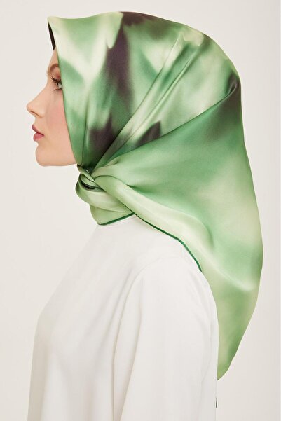 Armine Πράσινο γρασίδι - Μαύρο με μοτίβο λουλουδιών Sura Silk Scarf 9124 - 53