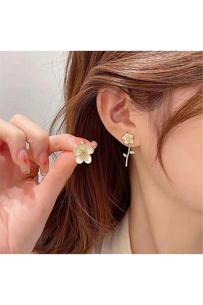 Pelin Aksesuar Cream Flower Asymmetric Earrings