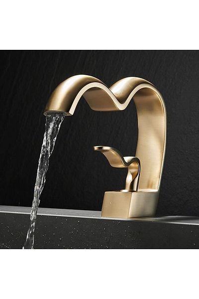 OEM New Design Matte Gold Color Waterfall Heart Bathroom Sink Faucet