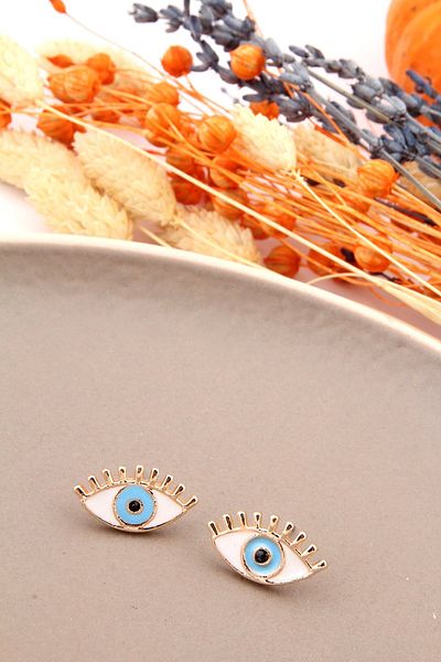 Pelin Aksesuar White Eye Earrings