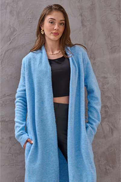 SHUGAA KADIN CANLI MAVİ RENK UZUN RAHAT KALIP YUMOŞ TRİKO HIRKA