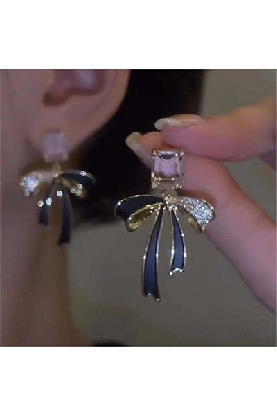 Pelin Aksesuar Black Bow Earrings with Stone Detail