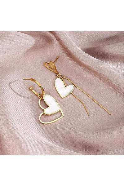 Pelin Aksesuar Asymmetrical Dangle White Heart Earrings