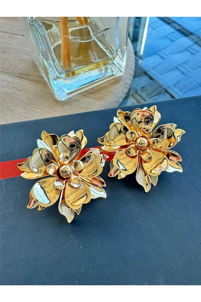 Pelin Aksesuar Gold Layered Flower Patterned Earrings
