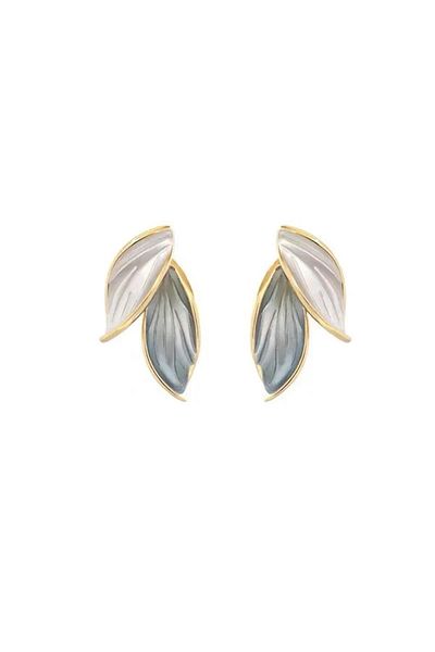 Pelin Aksesuar Gray and White Leaf Pattern Earrings