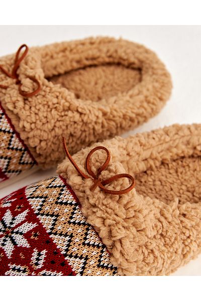 Chirpy Nevi-d - Brown Women's House Slippers