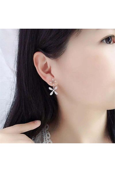 Pelin Aksesuar Jewelled Flower Patterned Ghost Earrings
