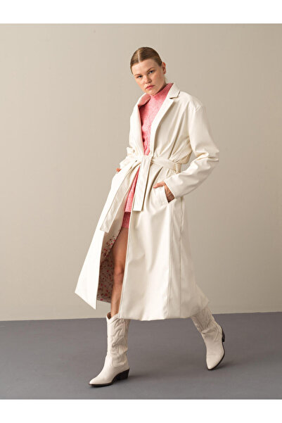 Xint Kadın Ekru Esnek Dokulu Oversize Deri Görünümlü Trençkot