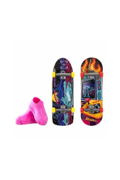 Hotwhells Hot Wheels Skate Retro Themed Double Finger Skateboards and Shoes P...