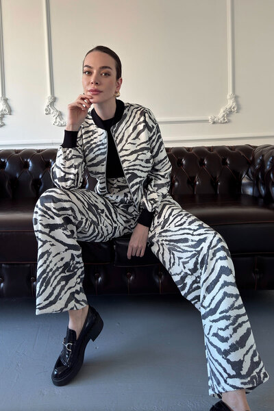 MAGARDE Premium Zebra Print Ecru Trousers