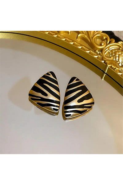 Pelin Aksesuar Black Gold Triangle Earrings