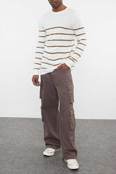 Edit by Trendyol Pletený sveter s pruhovaným tenkým strihom s výstrihom v norkovej farbe - Tmnaw25Kz00033