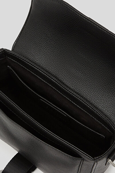 Karl Lagerfeld Férfi kavicsos Crossbody