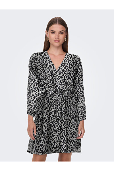 ONLY Onlcera Life Short Dress - Wvn Noos 3/4 Model