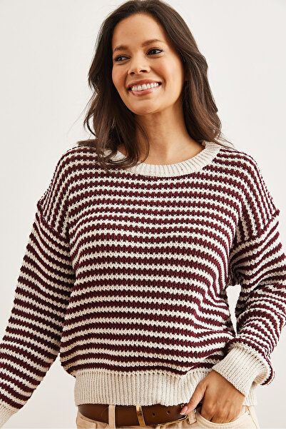 Olalook Women's Burgundy Crew Neck Striped Openwork Knitwear Sweater Kzk- 19000947