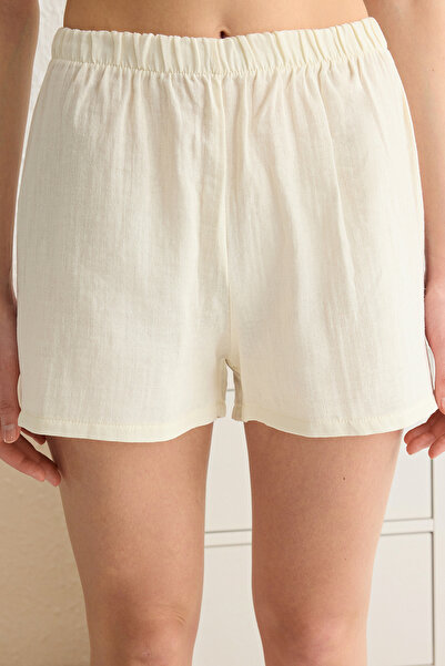 Trendyol Collection Třešňová vyšívaná 100% bavlna Ecru mušelínová pyžamová sada – Thmss25Pt00032