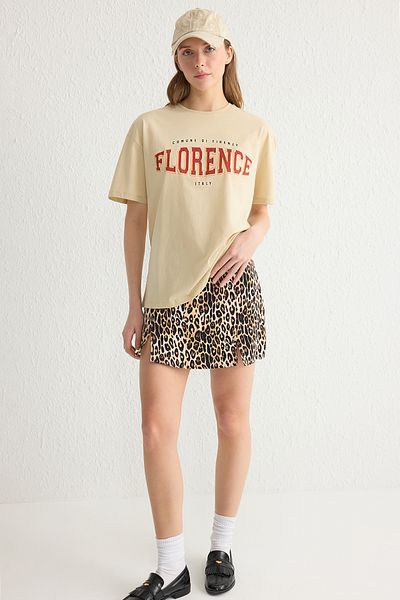 Trendyol Collection Stone 100% bumbac cu decolteu rotund, tricou tricotat supradimensionat/largi, imprimat TWOSS22TS0994