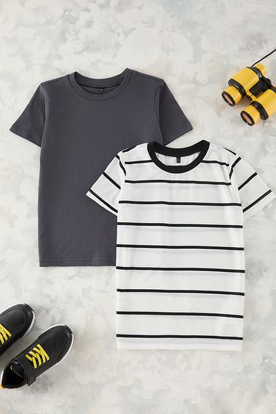 TRENDYOLKIDS Chlapecké pletené tričko - Antracit-Ecru Tkdss25Ts00025