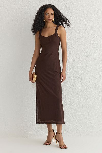 Trendyol Collection Braunes, mit Tüll gefüttertes, schickes Abendkleid mit glänzenden Strasssteinen TPRSS25AE00006