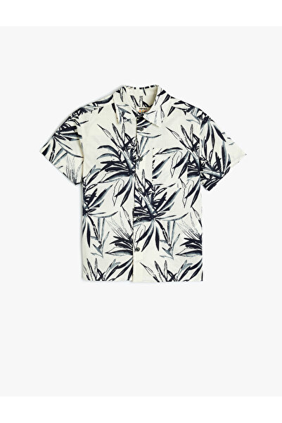 Koton Kurzärmliges Baumwollhemd mit einem Taschenmuster und Blättermuster
