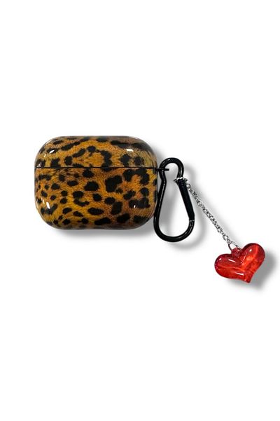 KVK PRİVACY AirPods Pro 2Nd Generation Compatible Headphone Case Leopard Pattern Red Heart Clasp Cover