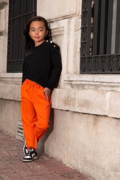 for you kids Set of 2 Orange Gabardine Pants with Shoulder Buttons and Ruffled Waist