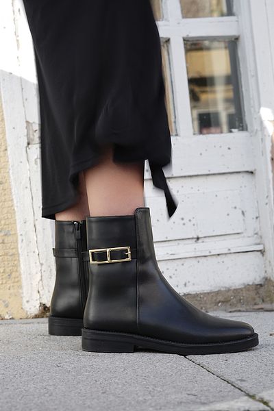 Marjin Black Women's Casual Boots with Gold Belt - Soplen