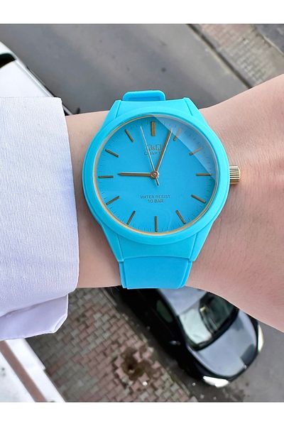Q&Q Light Blue Unisex Sports Wristwatch with Silicone Cord - 10 Bar Waterproof