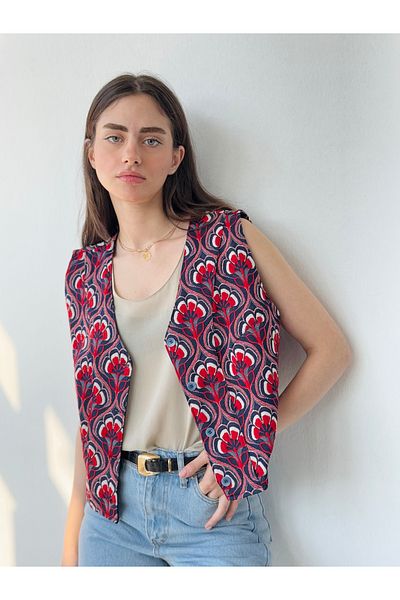 Retrobird Red Women's Vest - Jacquard and Woven Fabric