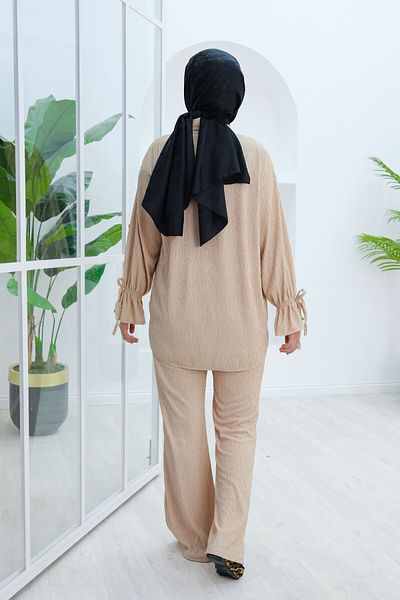 LOCCO Cream-Colored Women's Two-Piece Set - Sleeve Ruffle and Wrap Detail