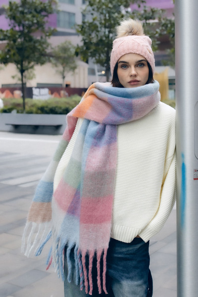 Nordbron Відкритий блакитний картатий візерунок - м'який трикотажний жіночий шарф з бахромою