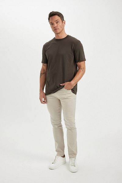 DeFacto Nové tričko Regular Fit Crew Neck 100% bavlna s krátkým rukávem - V7699AZ24SP