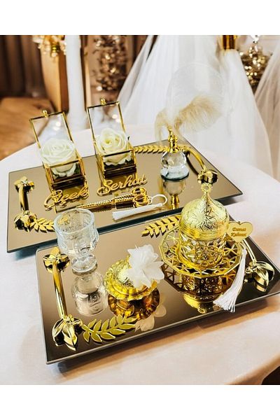 CyzHome Cherish Gold Mirrored Engagement Tray and Promise Tray