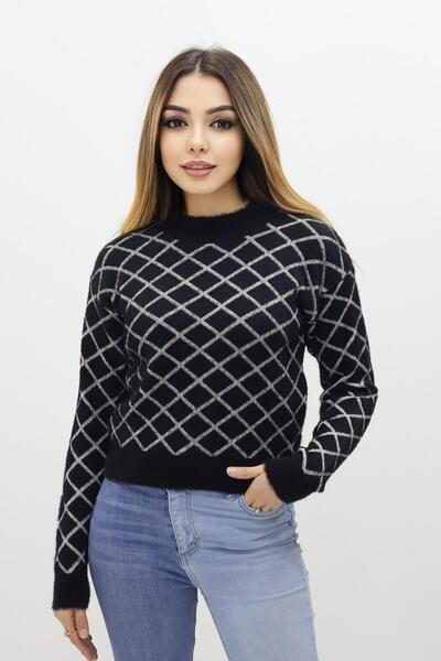 Piedra Diamond Patterned Women's Bearded Sweater