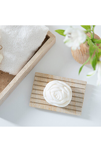 Chakra New Rose Rose Patterned Herbal Soap 100 G White