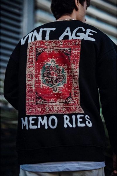 modaserdem Oversize Crew Neck Φούτερ με στάμπα με τρεις κλωστές - Μαύρο