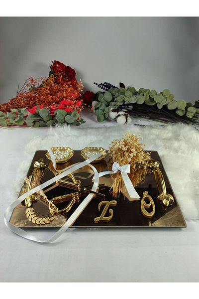 Basic Creation Gold Mirrored Promise Tray Request Tray