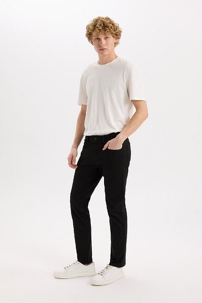 DeFacto Pedro Slim Fit Skinny Fit Normale Taille Skinny Leg Jeanshose E5367ax25sp