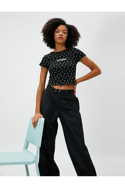 Koton Crop T-Shirt με εμπριμέ κοντό μανίκι Crew λαιμόκοψη