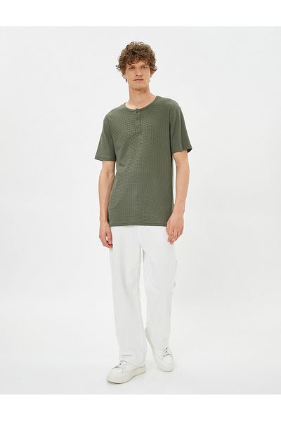 Koton Basic T-Shirt Crew Neck Button Detailed Slim Fit Cotton