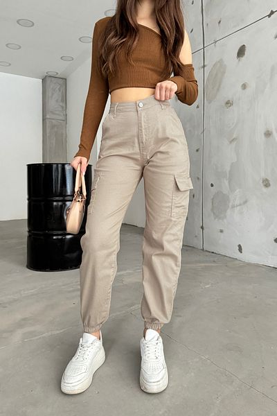 BİKELİFE Beige Hose aus Gabardine-Stoff mit Cargotaschen