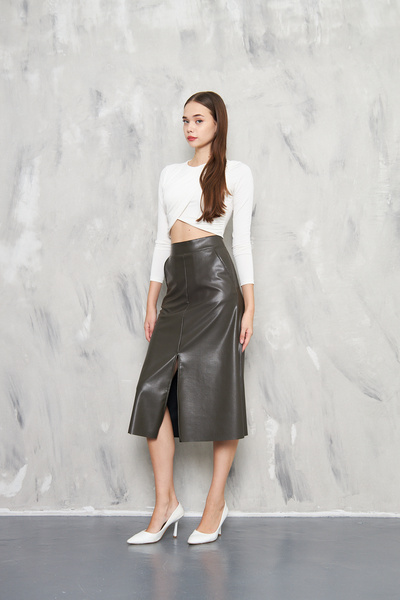 KİM Kİ O Women's Pu Leather Thin Slim with Pouch and Slip Zip Closure Skirt