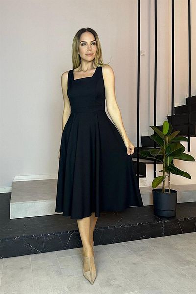 gesmoda G0608 Rochie evazată cu gât pătrat Negru