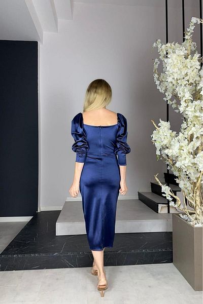 gesmoda G0910 Rochie de seara din satin cu detaliu drapat Albastru bleumarin
