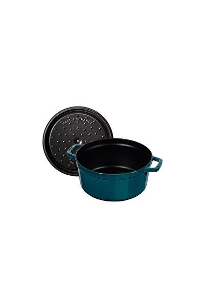 STAUB Cast Pot - Comfortable and Stylish Design
