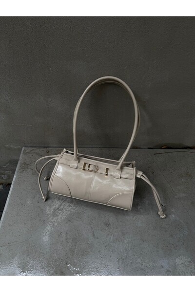 minebag Γυναικεία τσάντα ώμου από συνθετικό δέρμα - Λεπτομέρεια ζώνης, σκουφάκι, βιζόν