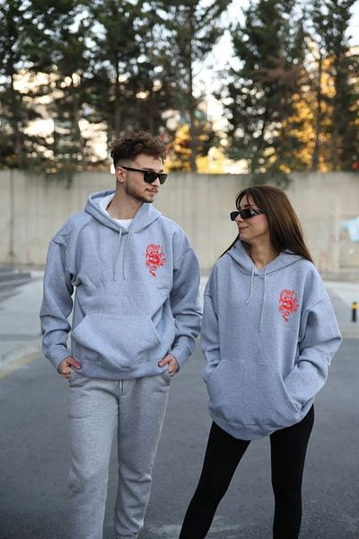 Hunors Sportswear & Company Unisex Black Sweatshirt and Bracelet 2-Piece Combination